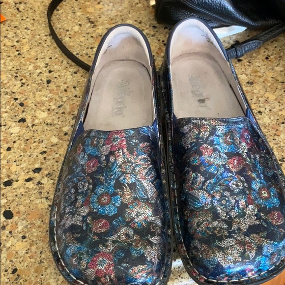 Shoes - Allegria shoes like new, size 10